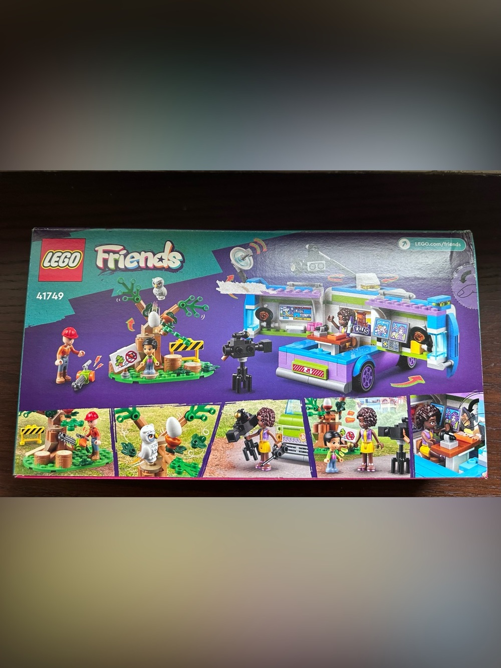 Lego Friends News Van & Outdoor Reporter Playset